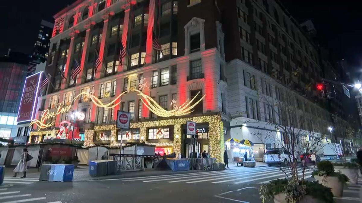 Macy’s Herald Square stabbing injuries woman changing diaper – NBC New York