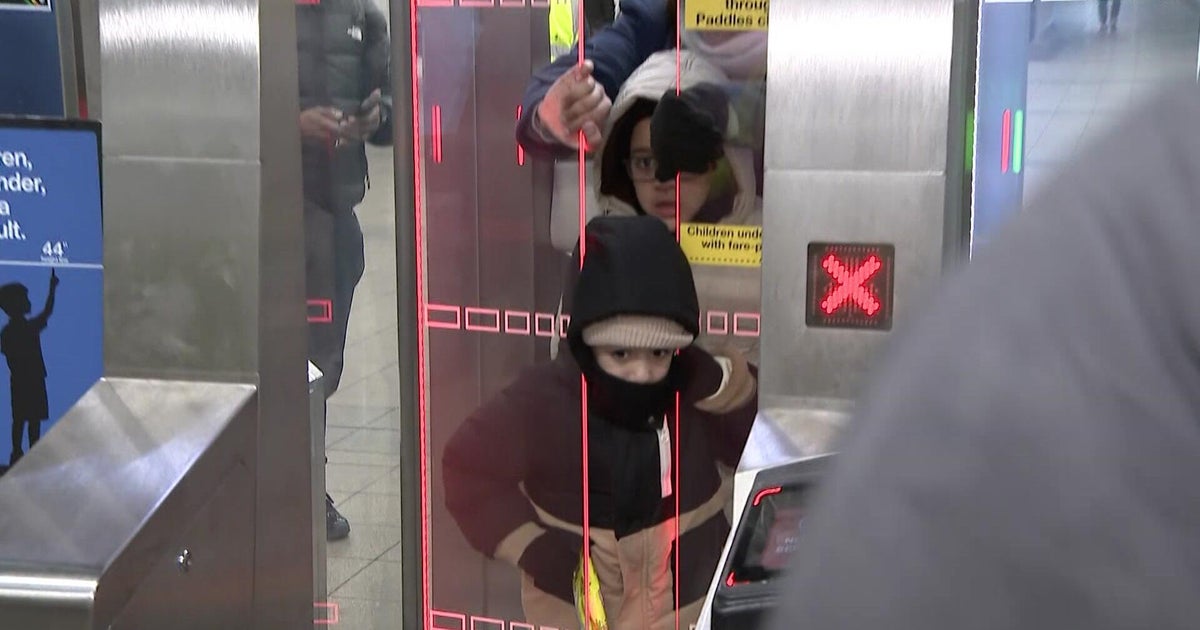 Some NYC subway riders call new MTA fare gates pilot program "chaotic"