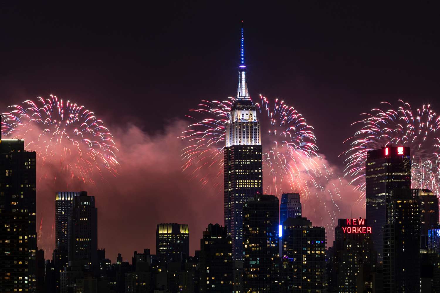 New York Welcomes 2026 in Style: Top Fireworks Viewing Locations Every International Traveller Should Know
