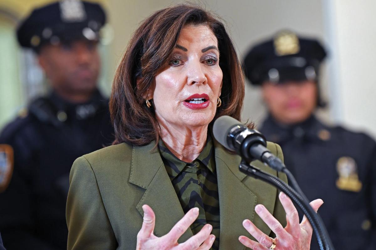 Kathy Hochul's political pickle: union power vs. NY's kids
