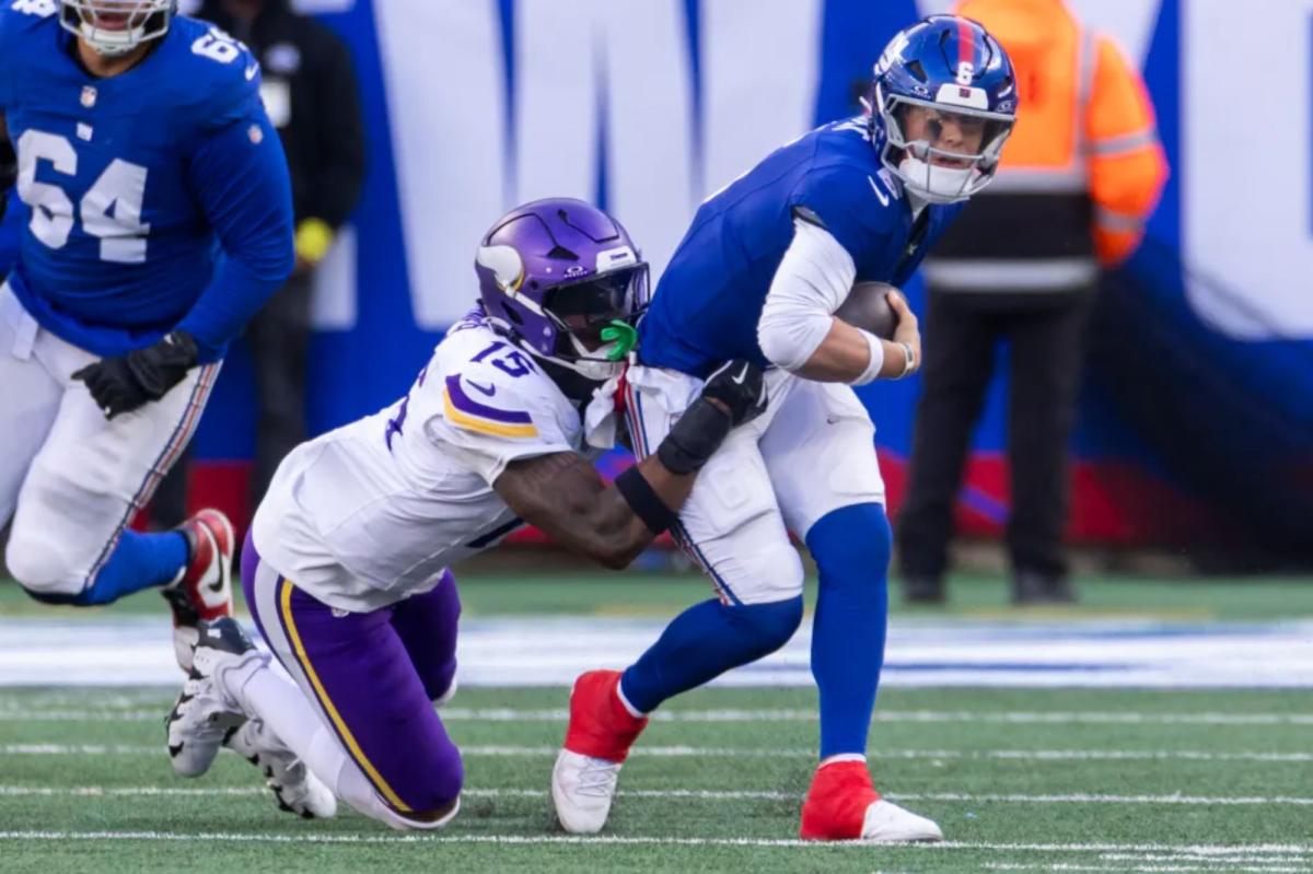 Giants crawling toward wrong side of history with woeful loss to Vikings