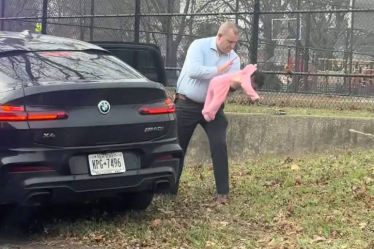 Hero NYPD cop saves choking baby on side of highway in rush-hour traffic: video