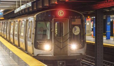 Subway conductor beaten, robbed of train keys in Brooklyn