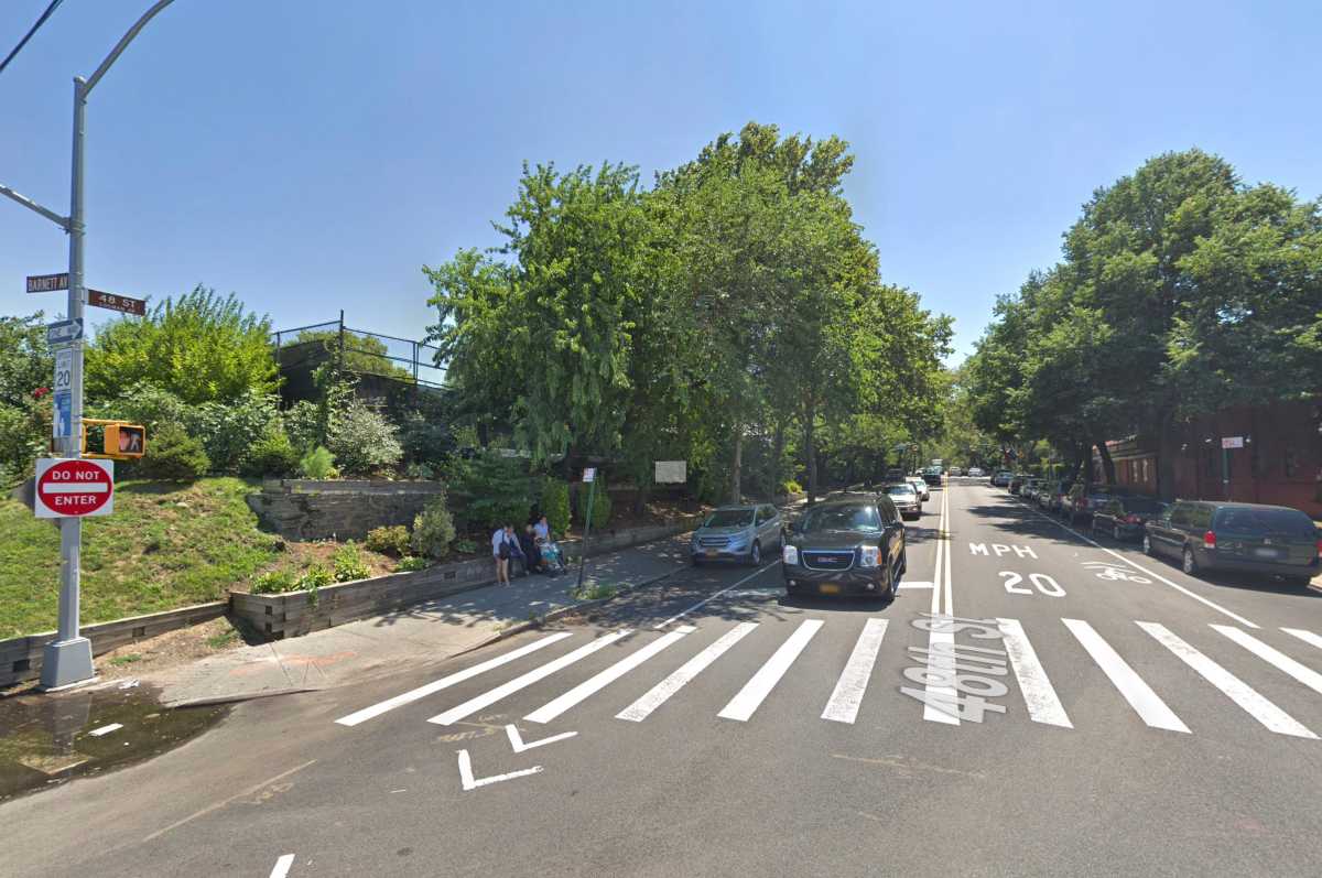 Intersection where two men in Queens were slashed