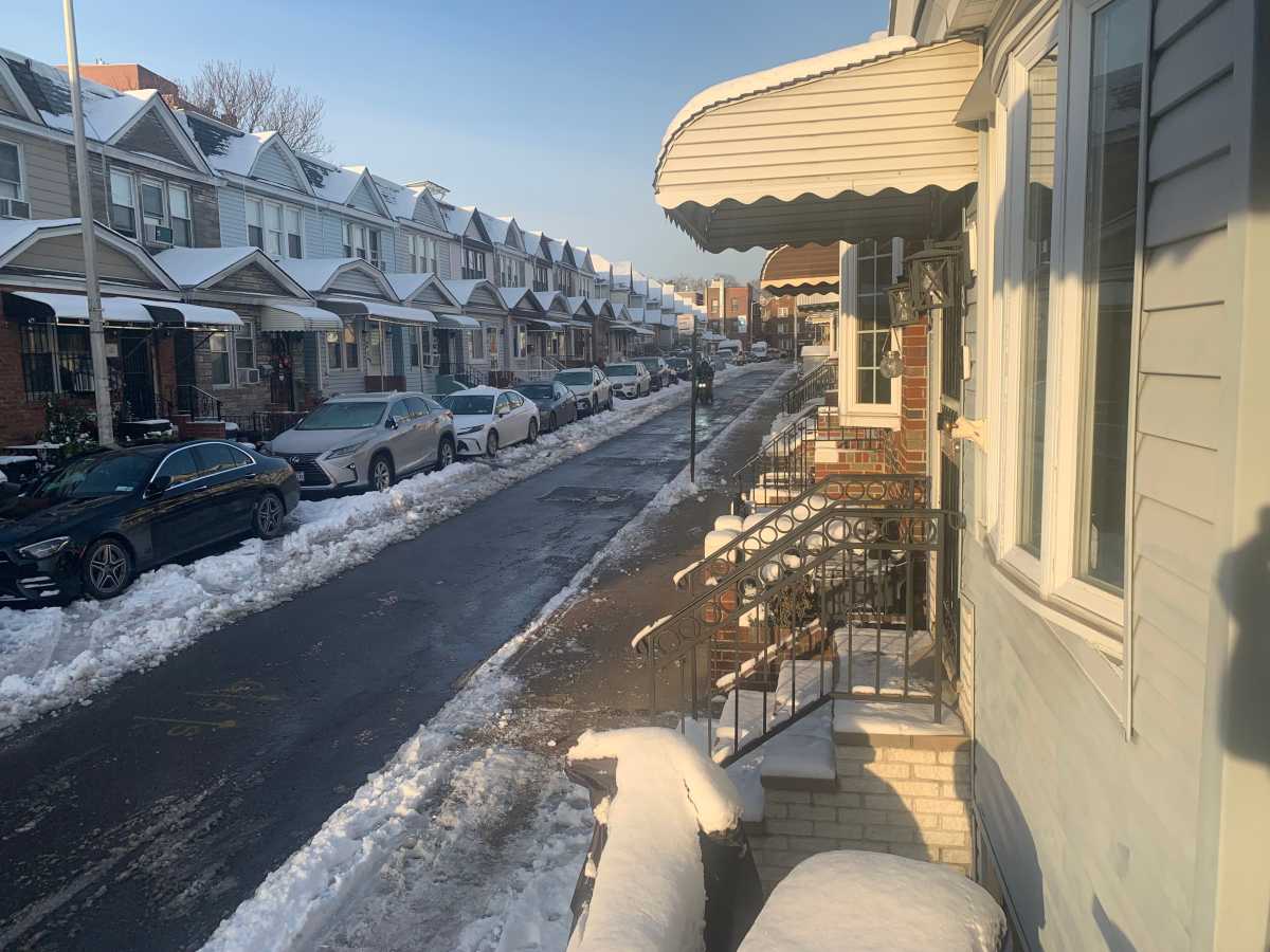 Dig it out! NYC cleans up after first major snowstorm of 2025 as rain expected on Sunday