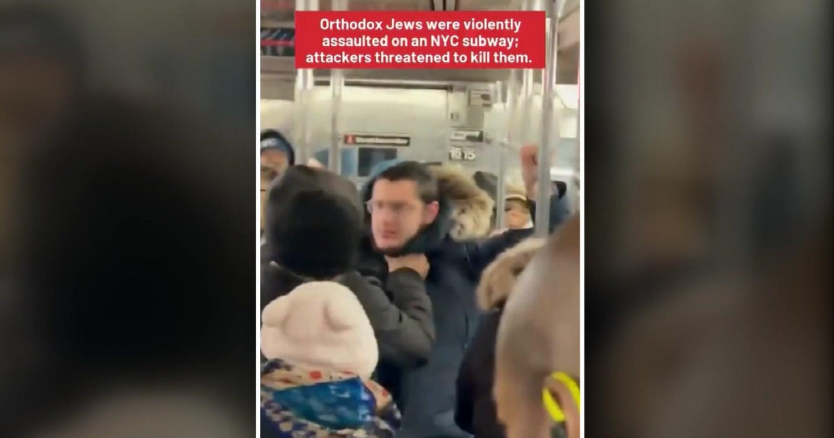 NYPD investigating 2 possible antisemitic hate crimes in Brooklyn