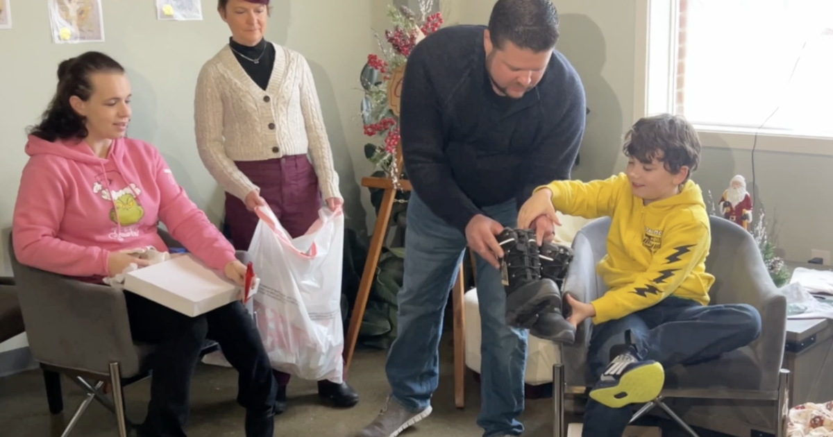 Brooklyn community lifts up homeless veteran and her son