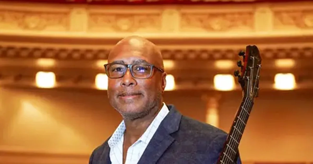 Yankees great and jazz guitarist Bernie Williams and violinist Katia Lindor to perform at Carnegie Hall for a night of music and sports