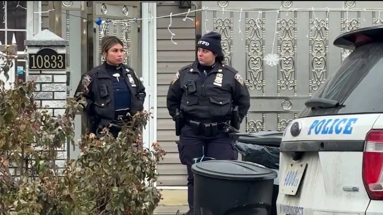 Police find mom with slash wounds and infant inside Queens home