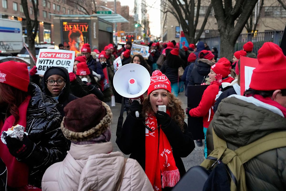 NYC Nurses Strike as 15,000 Walk From Manhattan, Bronx Hospitals