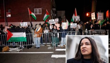 Anti-Israel AOC rips Hamas supporters for descending on Queens synagogue