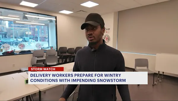 News 12 | Brooklyn | Delivery workers get ready to brave the winter snowstorm