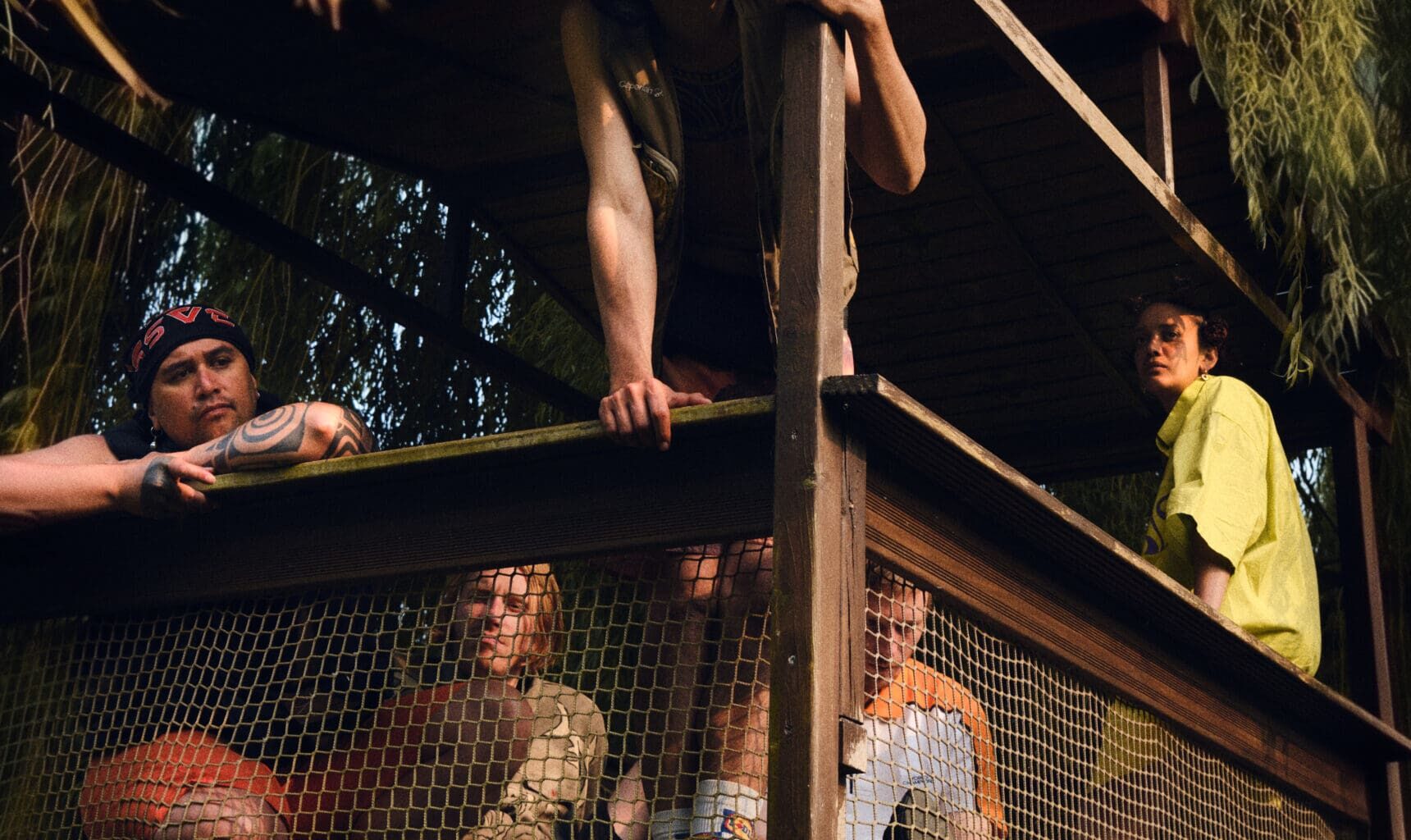 15 15 Share New Single 'Queen's Goodbye' | News