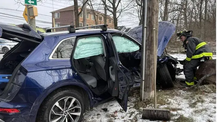 6-year-old girl, 90-year-old passenger killed in NYC car crash