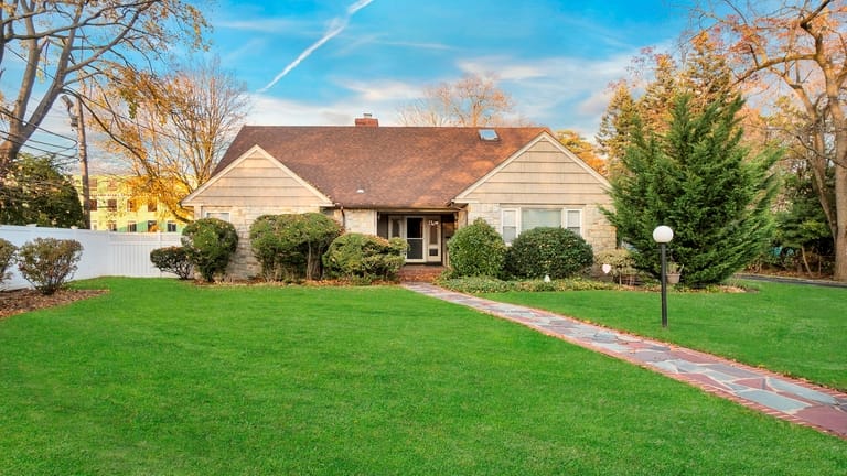 This $999,000 Baldwin home has five bedrooms.