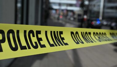 2 men found dead inside car in Brooklyn