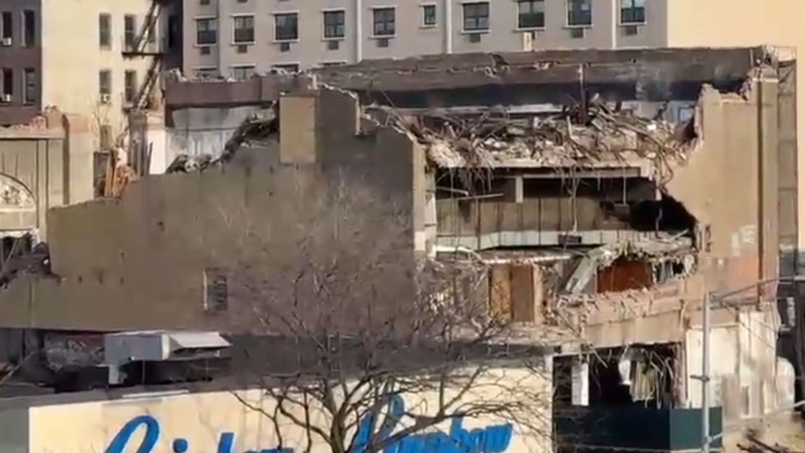 Bronx wall collapse: Section of vacant building collapses onto scaffolding below in Morris Heights