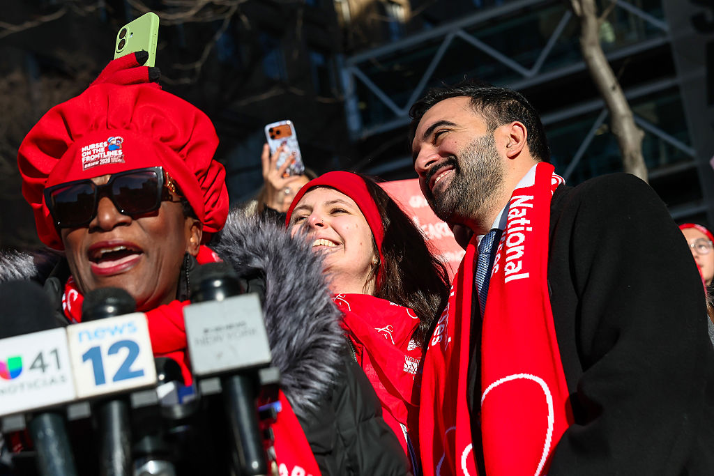 New York Nurses Strike After Failed Contract Negotiations
