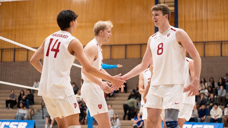Men's Volleyball Hosts Manhattan University in Home Opener