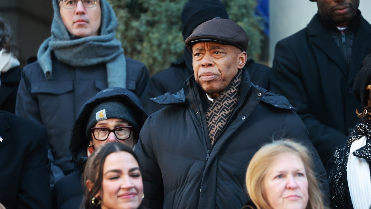 'You gon' see the Brooklyn in me': Eric Adams gets into tense argument with woman at Dallas-area airport