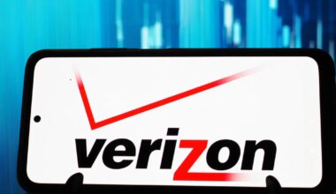 Is cell service down in NYC? Verizon outage reported