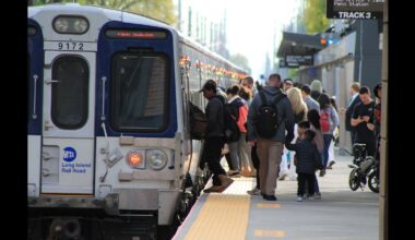 Amid New York City nurses strike, Long Island Railroad unions again prevent walkout with appeal to Trump