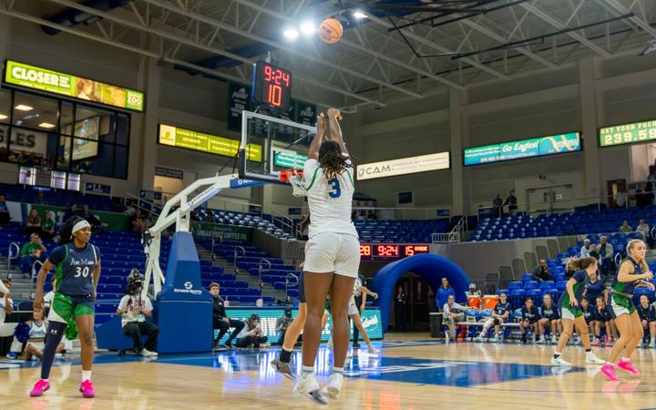 FGCU Travels to Charlotte for Saturday Matchup Against Queens