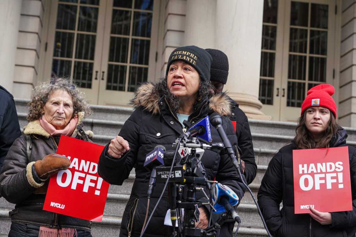 Council Member Alexa Avilés implored New Yorkers on Friday to stand in defiance of local immigrants as ICE enforcement operations ramp up across the country.