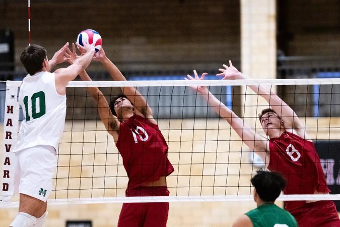 Men's Volleyball Falls to Manhattan University In Second Match of Weekend