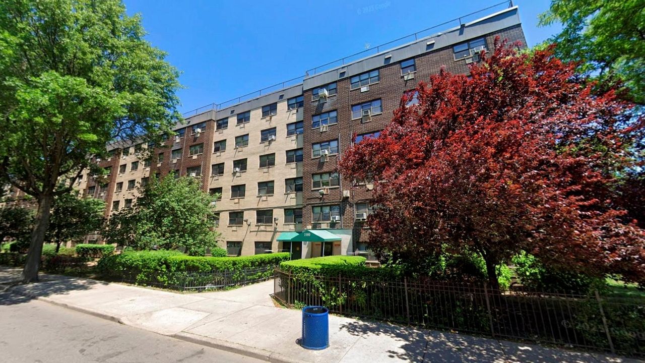 Hempstead affordable apartment complex sold to NYC owner