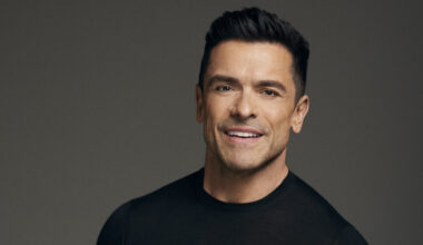 Mark Consuelos, Tracee Chimo, More Will Join Rose Byrne and Kelli O'Hara in Fallen Angels on Broadway