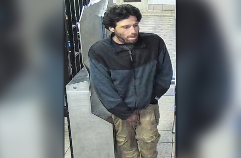 Man arrested for randomly shoving man onto tracks at Brooklyn subway station: NYPD