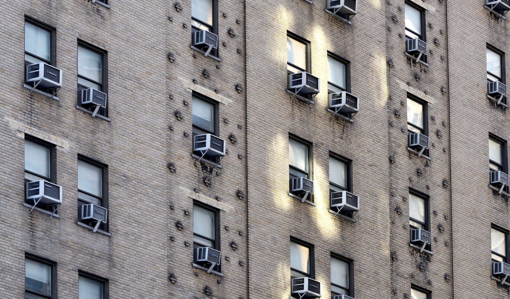 NYC Law Will Require Landlords to Install AC in All Units by 2030