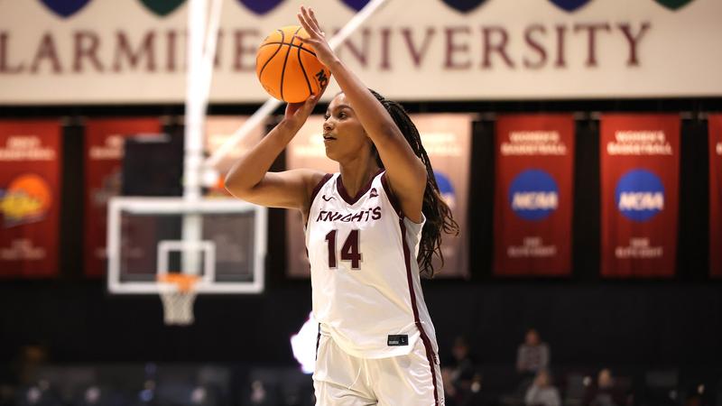 Women's basketball begins road swing with trips to Queens and West Georgia