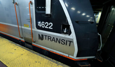 NJ TRANSIT rail delays into NYC after tunnel train issue