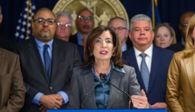 Hochul proposes banning local cooperation with ICE