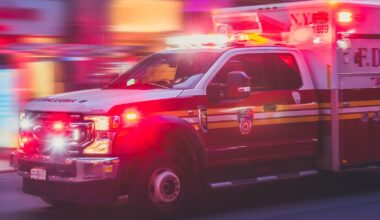 Fire crews battle 5-alarm fire at Bronx deli