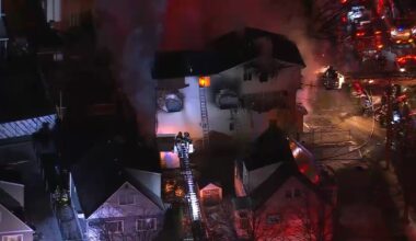 3 firefighters hurt in 2-alarm Willowbrook, Staten Island house fire, fire on all floors of 3-story home