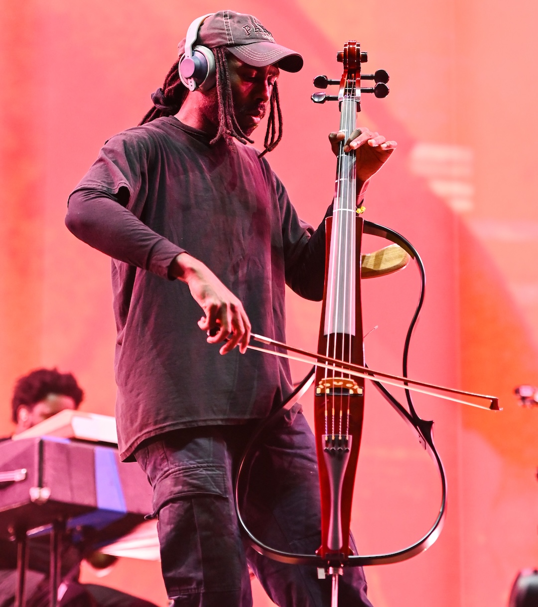 Multi-instrumentalist Blood Orange, aka Devonte Hynes, tears into another electric cello solo. Photo: Katie Flores/Billboard via Getty Images