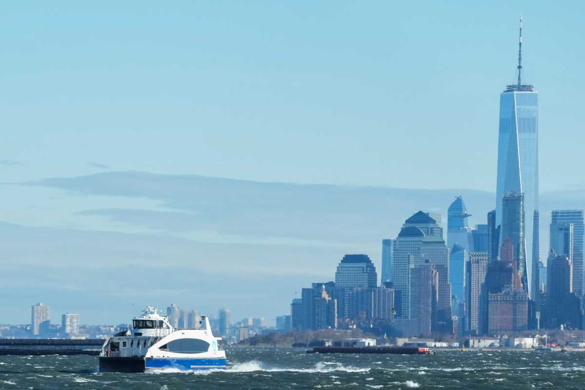 All NYC Ferry service suspended as Arctic temperatures freeze East and Hudson rivers • Brooklyn Paper
