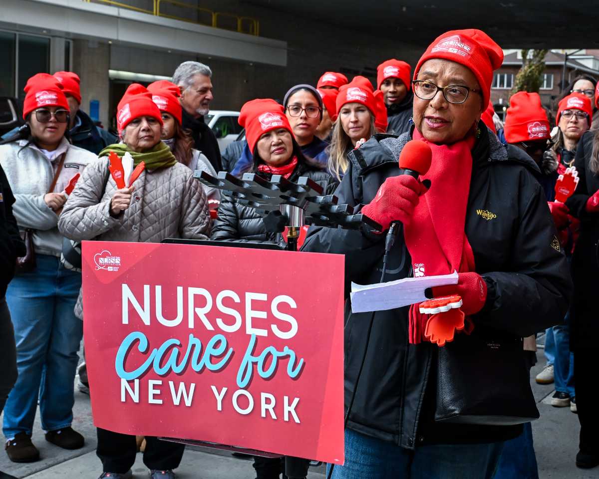 Nurses strike avoided at Brooklyn safety-net hospitals as unions, execs reach tentative agreements • Brooklyn Paper