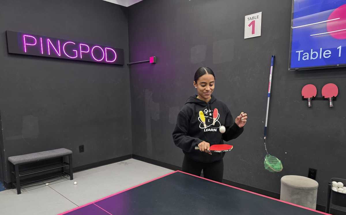 Dominican table tennis star Yasiris Ortiz brings her talents to “Marty Supreme” and NYC schools – Bronx Times