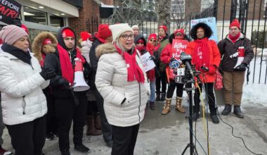 Bronx Council Members Eric Dinowitz and Shirley Aldebol visit picket line as Nurses Strike enters week three – Bronx Times