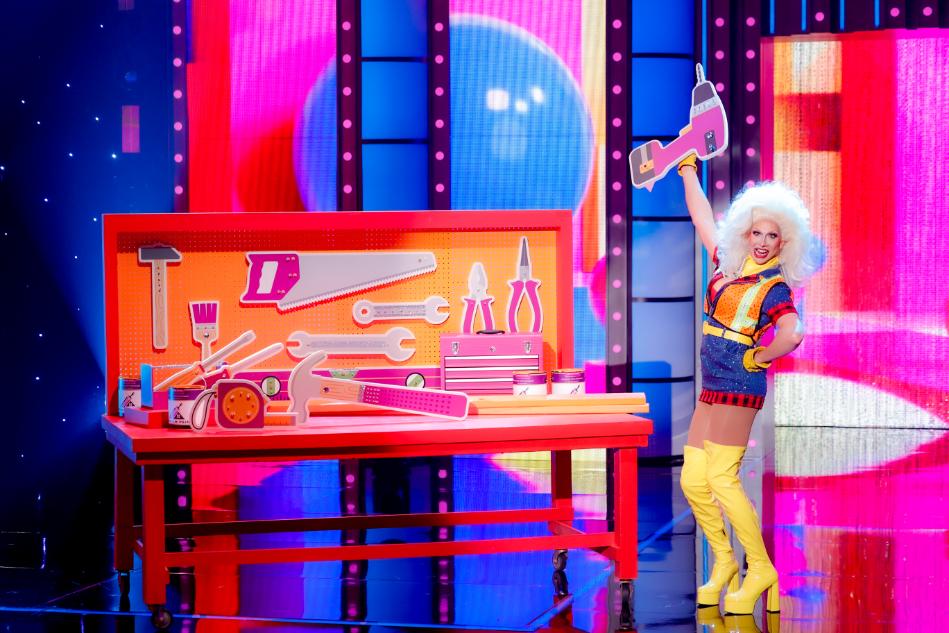 RuPaul's Drag Race Season 18, Episode 5 Darlene talent show