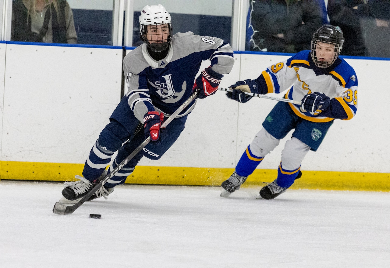 Staten Island HS hockey: Sea scores thrilling win over St. Peter’s in cancer awareness game