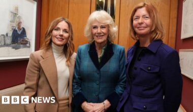 Queen and Spice Girl visit 'comforting' Cheltenham cancer centre
