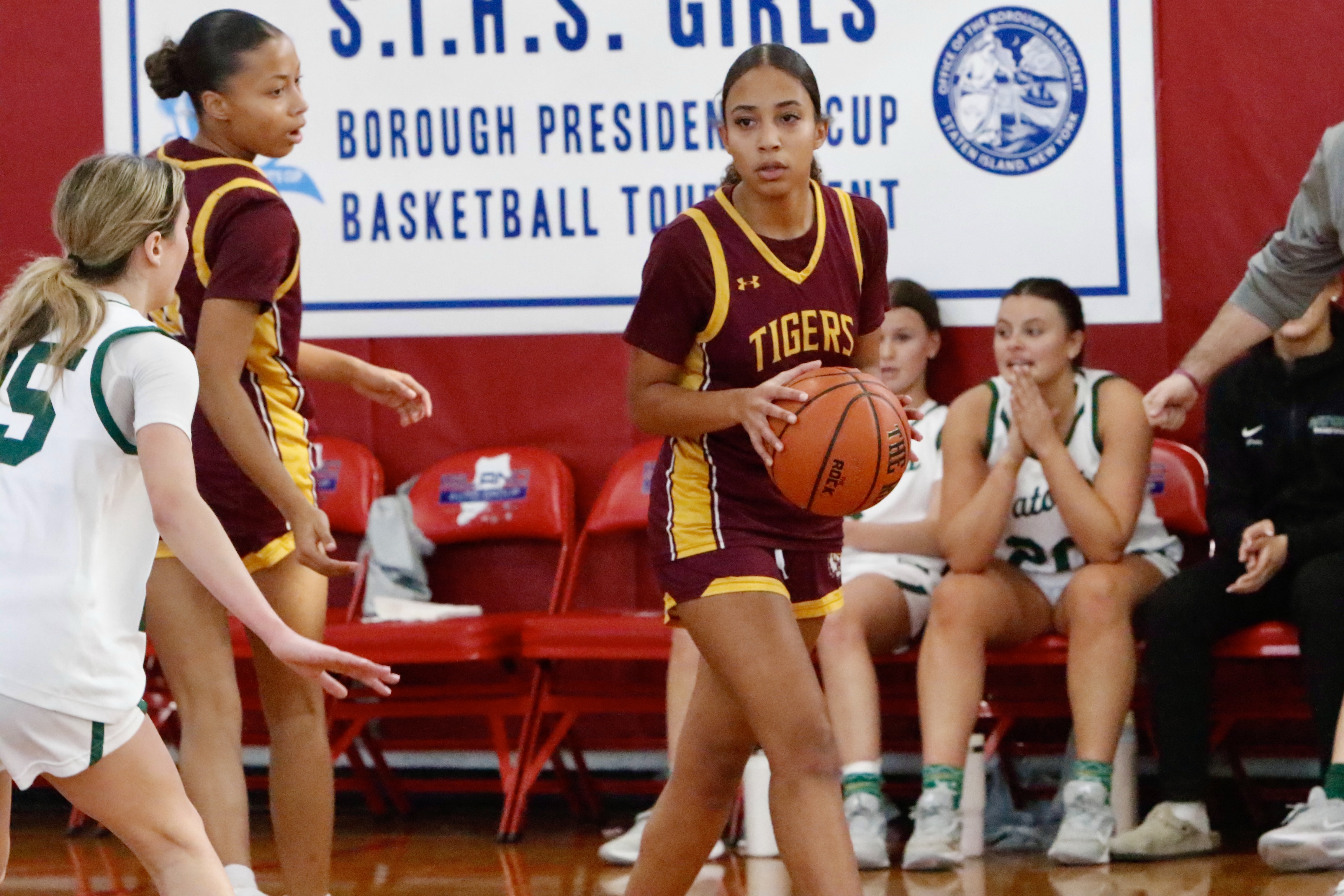 Staten Island Academy's Rita Moschella looks to make a pass during a Borough President's Cup matchup vs. Notre Dame Academy on Jan. 24, 2026.