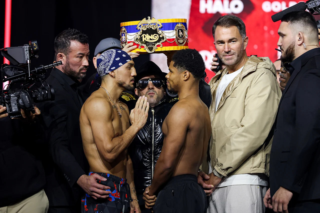 NEW YORK, NEW YORK - JANUARY 30: Shakur Stevenson and Teófimo López face off during the Ring 6 weigh in at The Theater at Madison Square Garden on January 30, 2026 in New York City. (Photo by Ishika Samant/Getty Images)