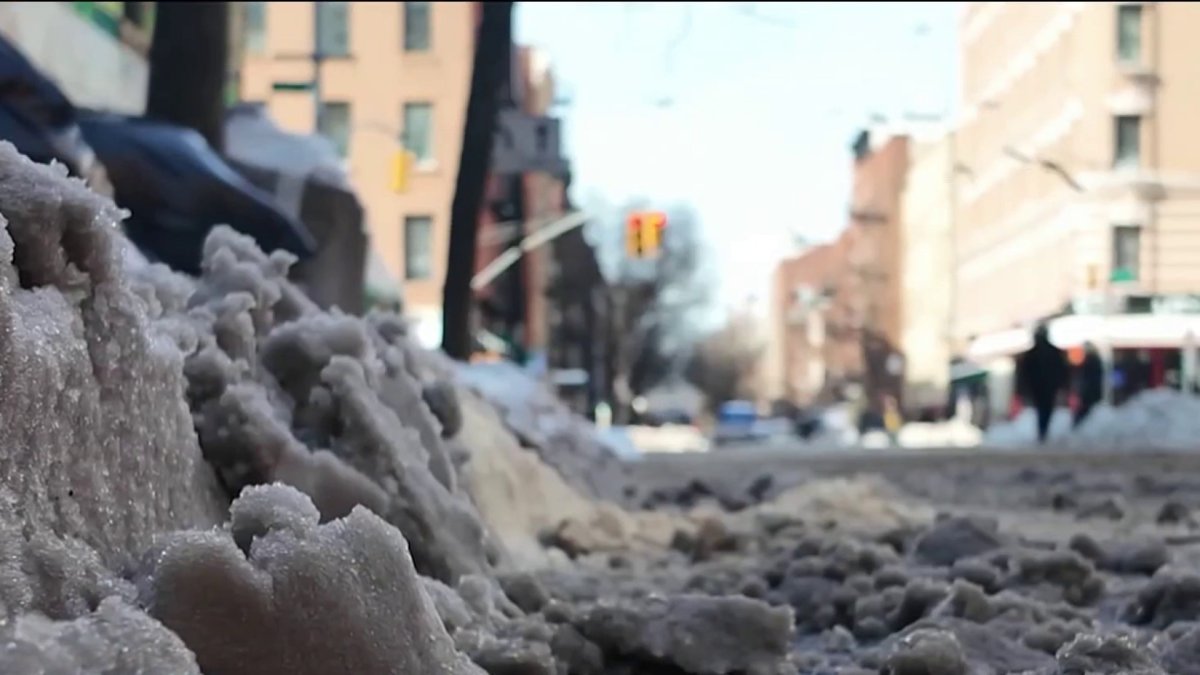It was beautiful at first. But snow in NYC quickly turns ugly, messy and sloppy – NBC New York