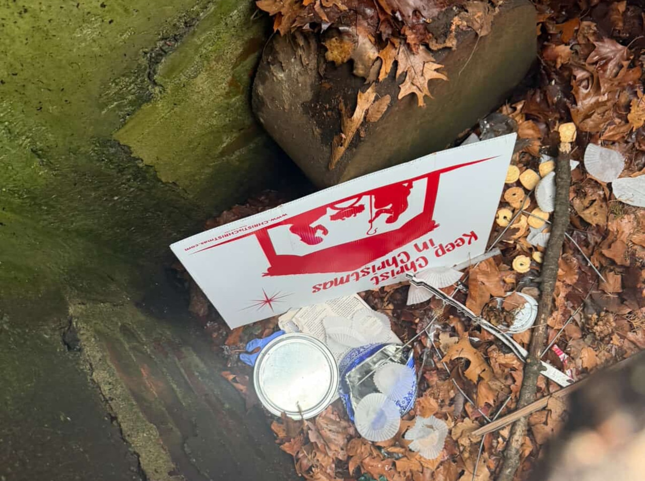 Christmas sign theft on Dec. 31, 2025